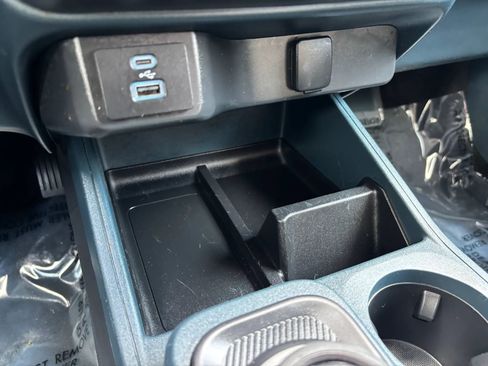 Used 2023 Ford Maverick XL image 36