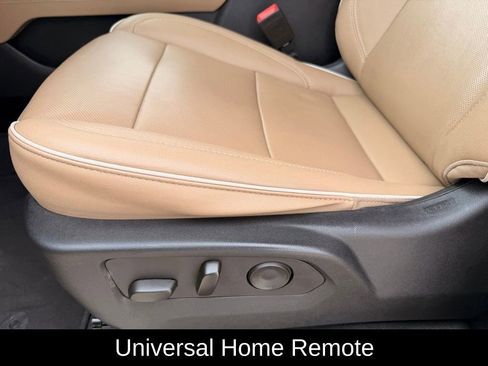 Used 2024 Chevrolet Suburban Premier AWD/4WD image 14