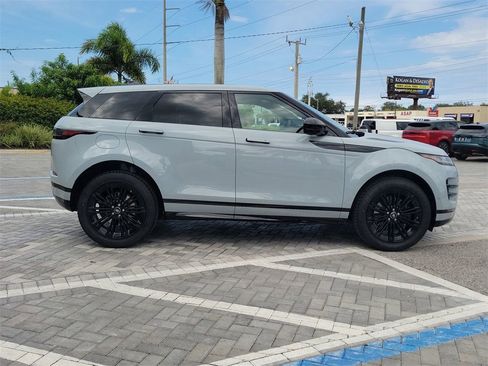 New 2026 Land Rover Range Rover Evoque Dynamic SE image 6