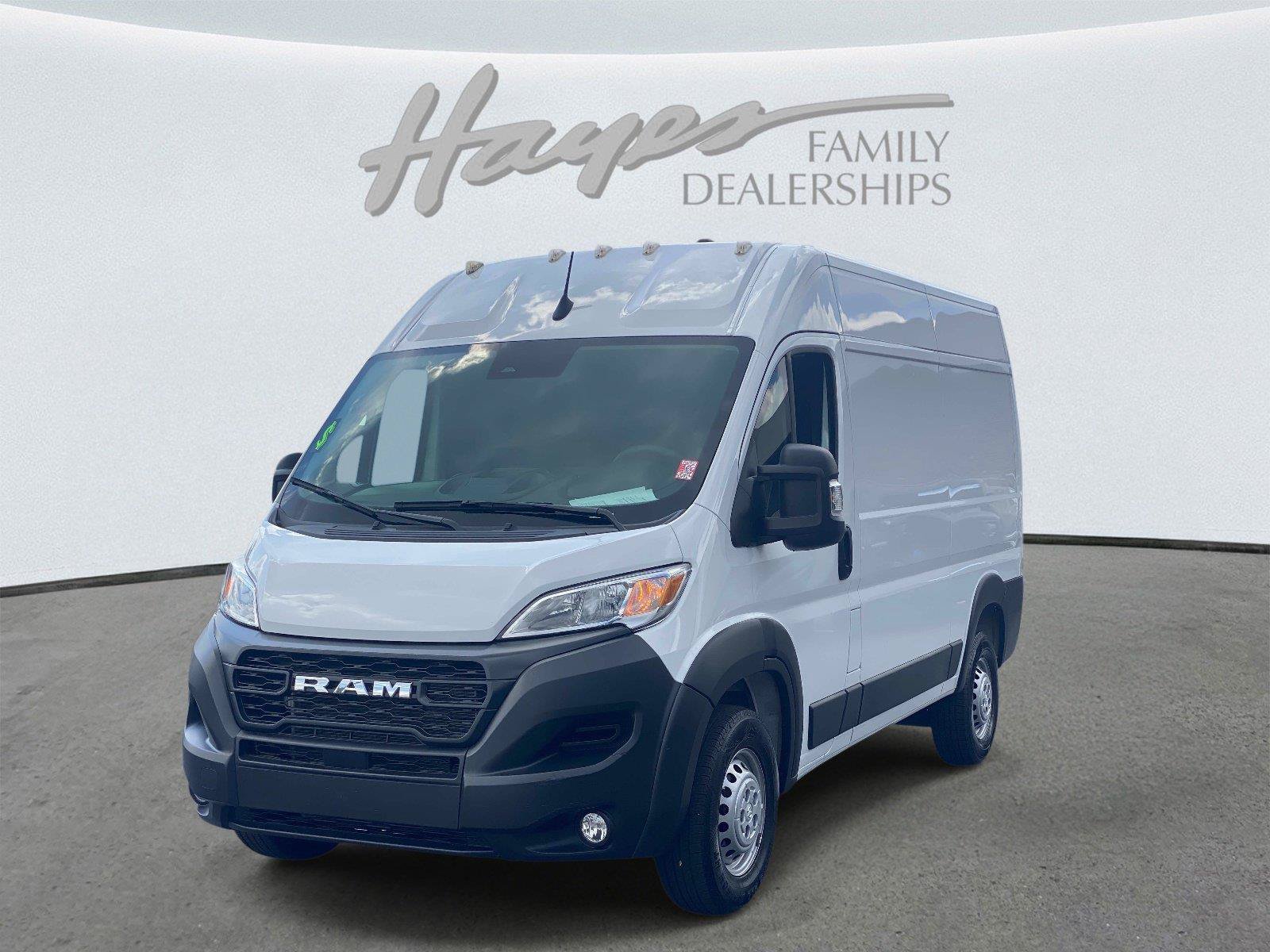 Used 2025 RAM ProMaster 2500 w/ Convenience Group FWD image 10