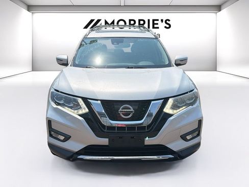 Used 2017 Nissan Rogue SL w/ SL Premium Package AWD/4WD image 2