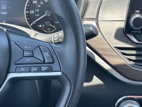 Used 2024 Nissan Altima 2.5 SV FWD image 23