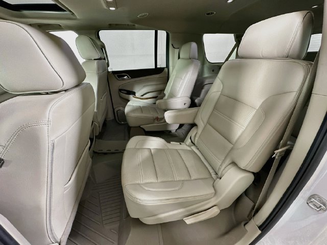 Used 2020 GMC Yukon XL Denali w/ Denali Premium Package AWD/4WD image 32