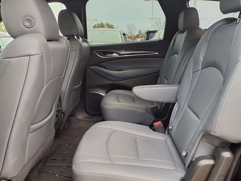 Used 2023 Buick Enclave Essence w/ Sport Touring Edition image 12