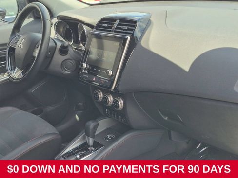 Used 2025 Mitsubishi Outlander Sport SE AWD/4WD image 32