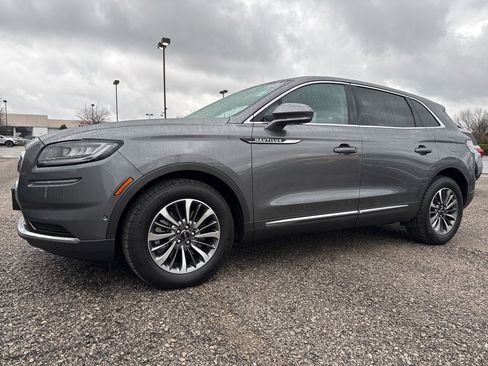 Certified 2022 Lincoln Nautilus Reserve image 2