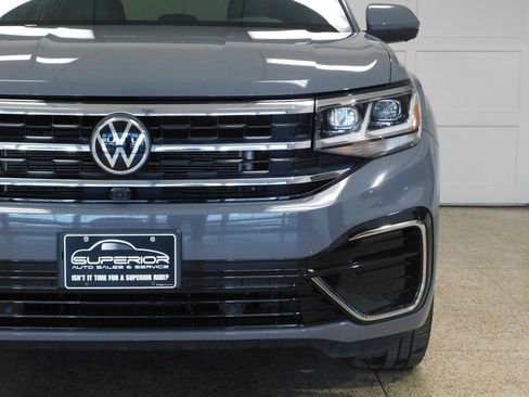 Used 2020 Volkswagen Atlas Cross Sport SEL Premium R-Line image 16