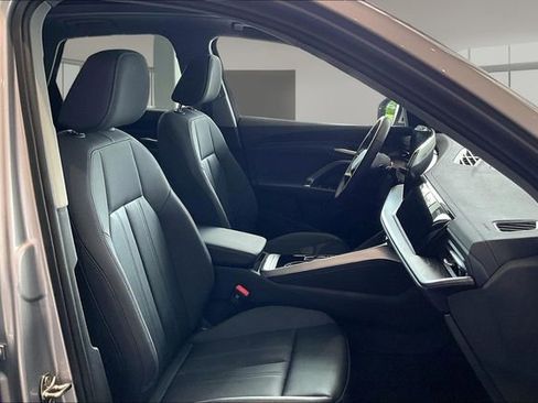 Used 2025 Audi Q5 Premium Plus w/ Premium Plus AWD/4WD image 29