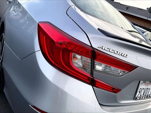 Used 2022 Honda Accord Sport image 31