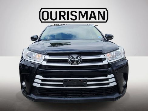Certified 2019 Toyota Highlander XLE AWD/4WD image 2