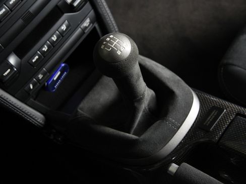 Used 2011 Porsche 911 GT2 RS RWD image 5