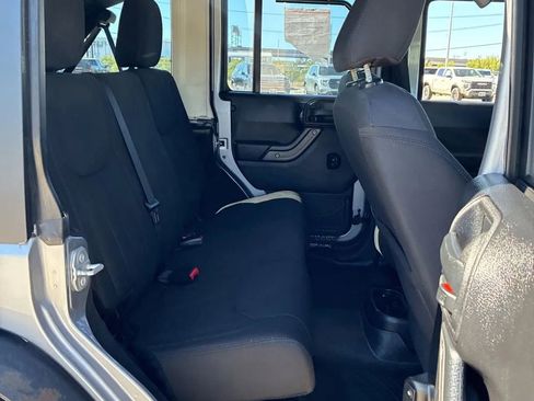 Used 2016 Jeep Wrangler Unlimited Sport w/ Connectivity Group image 11