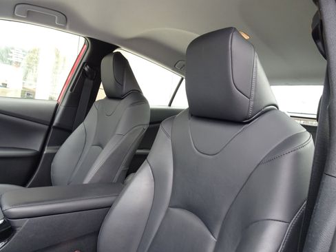 Used 2020 Toyota Prius AWD image 10