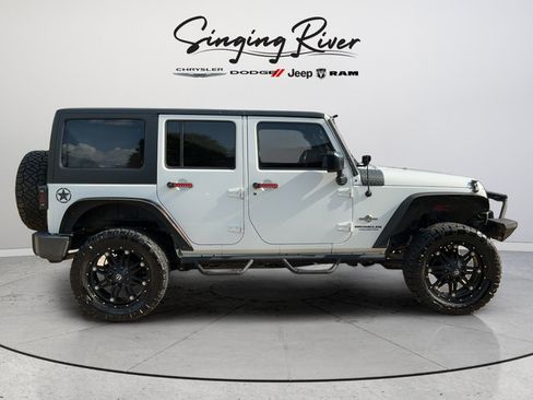 Used 2015 Jeep Wrangler Unlimited Sport AWD/4WD image 8