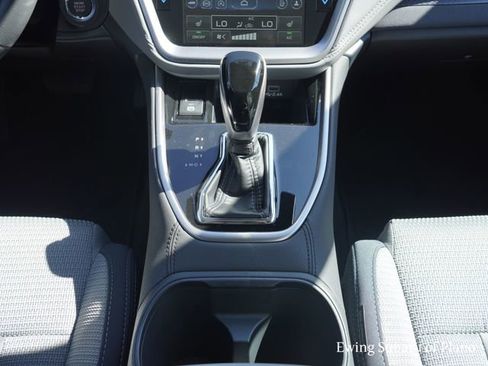 Certified 2025 Subaru Outback Premium image 4