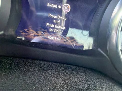 Used 2021 Jeep Wrangler Unlimited Sahara w/ Cold Weather Group AWD/4WD image 9