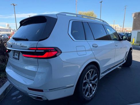 Used 2026 BMW X7 xDrive40i AWD/4WD image 9