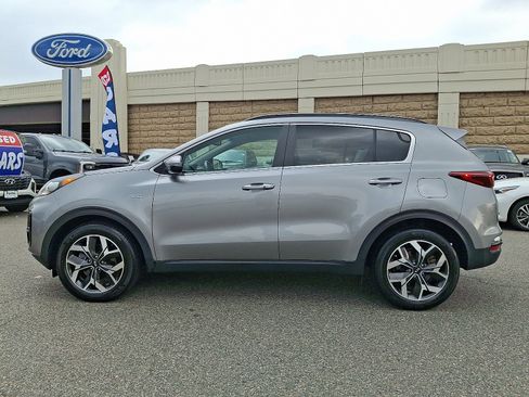 Used 2022 Kia Sportage EX w/ EX Technology Package image 7