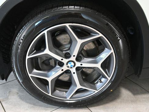 Used 2018 BMW X1 xDrive28i w/ Convenience Package AWD/4WD image 31
