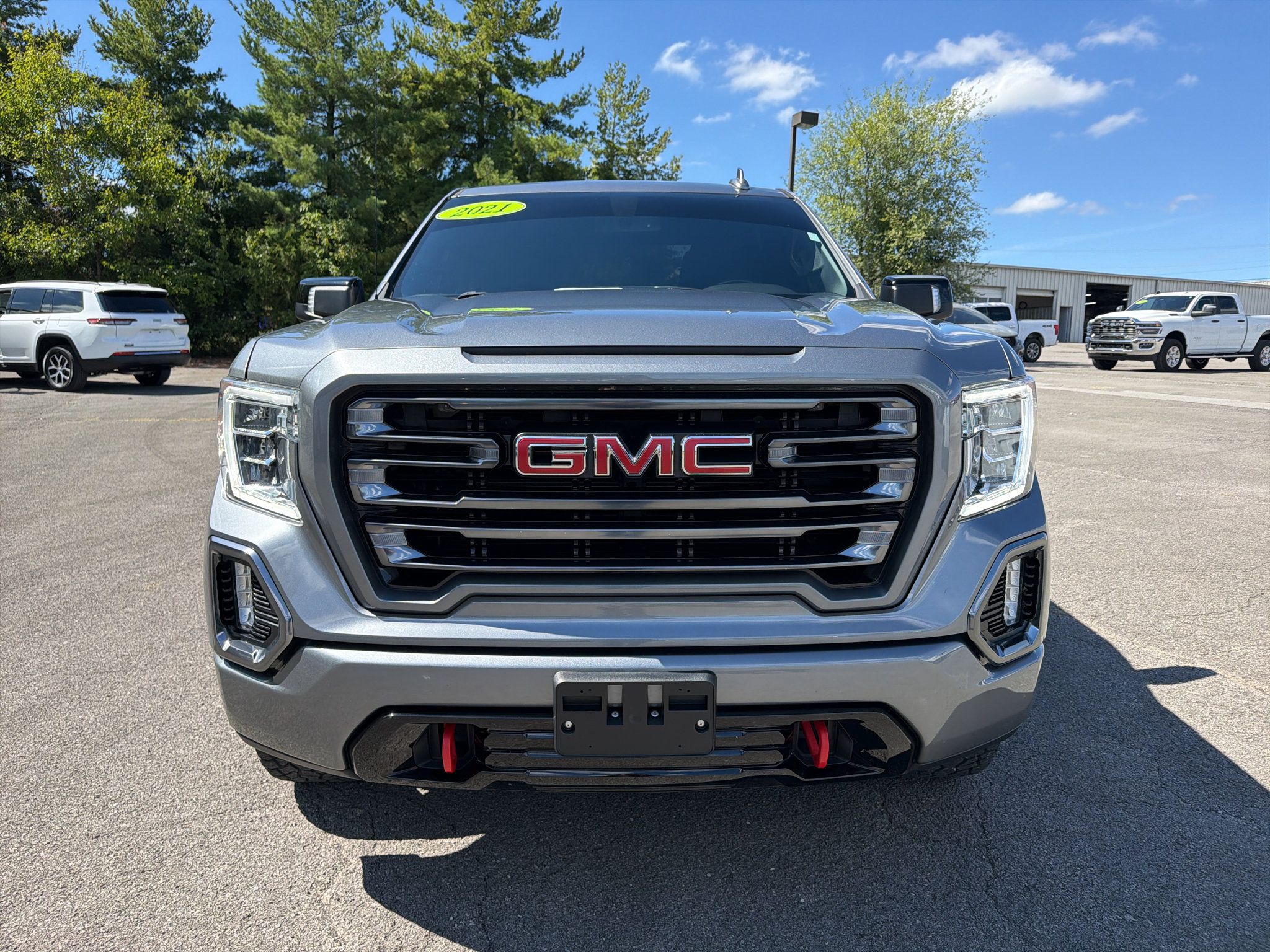 Used 2021 GMC Sierra 1500 AT4 AWD/4WD image 2