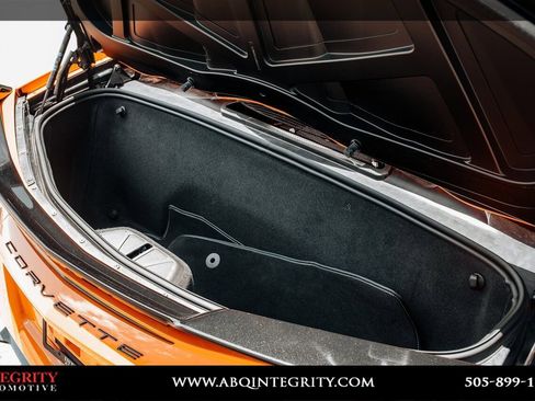 Used 2024 Chevrolet Corvette Stingray Premium Conv w/ Z51 Performance Package RWD image 39