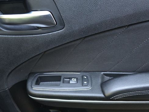 Used 2023 Dodge Charger SXT RWD image 18