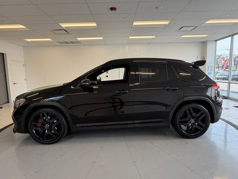 Used 2022 Mercedes-Benz GLA 35 AMG 4MATIC w/ AMG Aerodynamic Package image 4