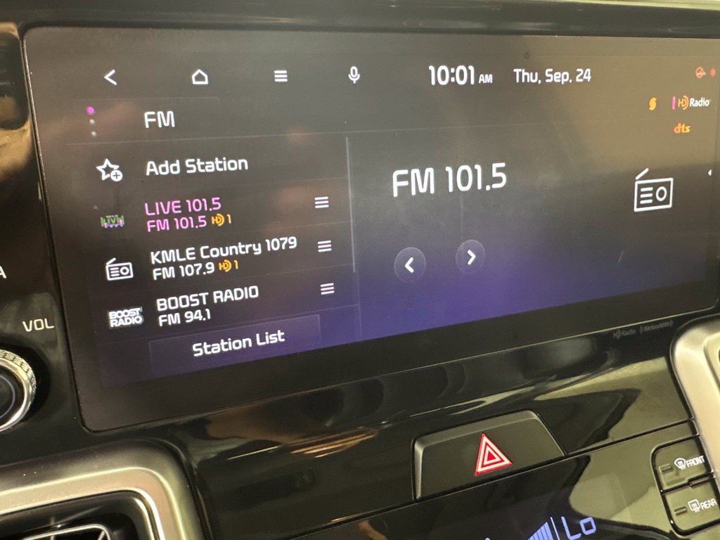 Used 2023 Kia Sorento S w/ Panoramic Sunroof Package FWD image 28