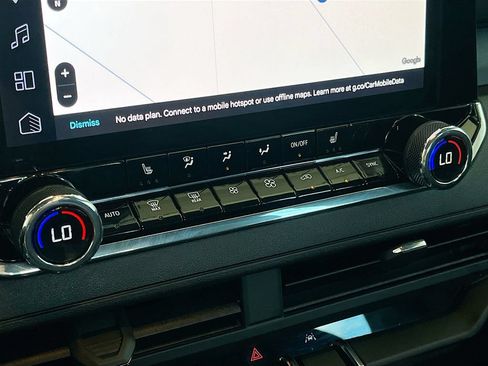 Used 2025 Chevrolet Colorado Trail Boss AWD/4WD image 16