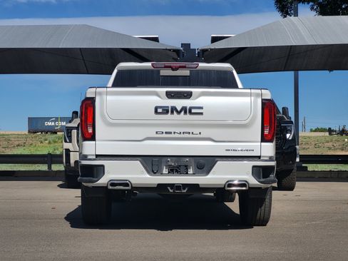 Certified 2022 GMC Sierra 1500 Denali Ultimate AWD/4WD image 6