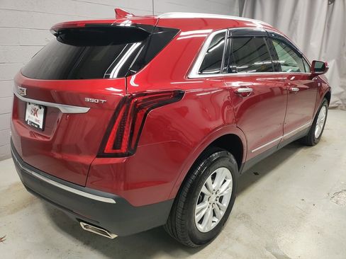 Used 2020 Cadillac XT5 Luxury image 2