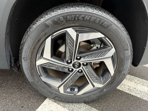Certified 2022 Hyundai Tucson Limited AWD/4WD image 34