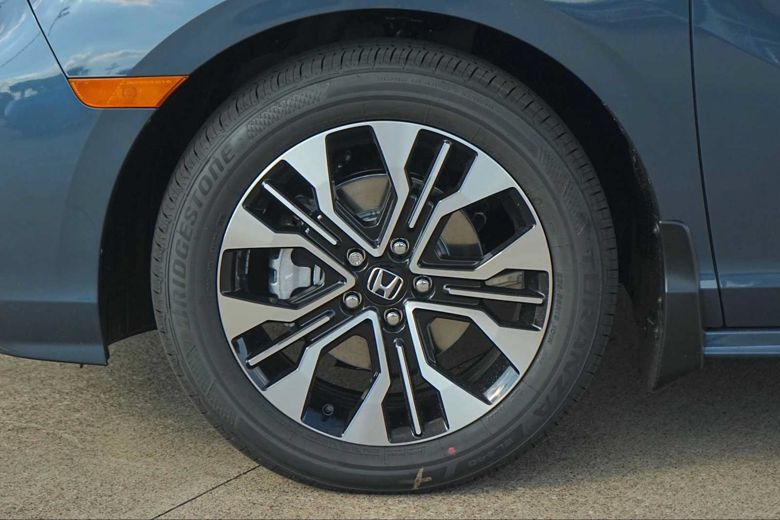 New 2027 Honda Odyssey Elite image 7