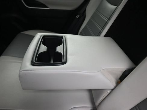 Used 2019 Toyota RAV4 Limited w/ Carpet Mat Package AWD/4WD image 33