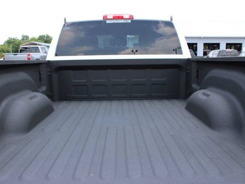 Used 2026 RAM 2500 Big Horn AWD/4WD image 10