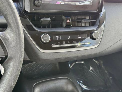 Used 2024 Toyota Corolla LE image 15