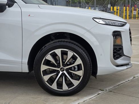 New 2026 Audi Q3 quattro 2.0T image 13