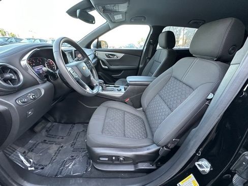 Used 2022 Chevrolet Blazer LT image 9