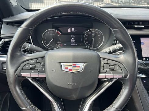 Used 2022 Cadillac XT6 Premium Luxury w/ LPO, Floor Liner Package AWD/4WD image 22