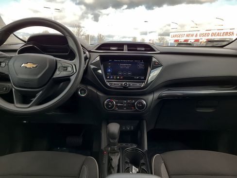 Used 2022 Chevrolet TrailBlazer LT w/ Convenience Package image 18