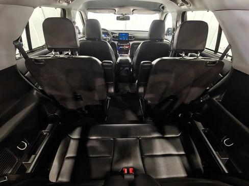 Used 2023 Ford Explorer Limited w/ Equipment Group 301A AWD/4WD image 36