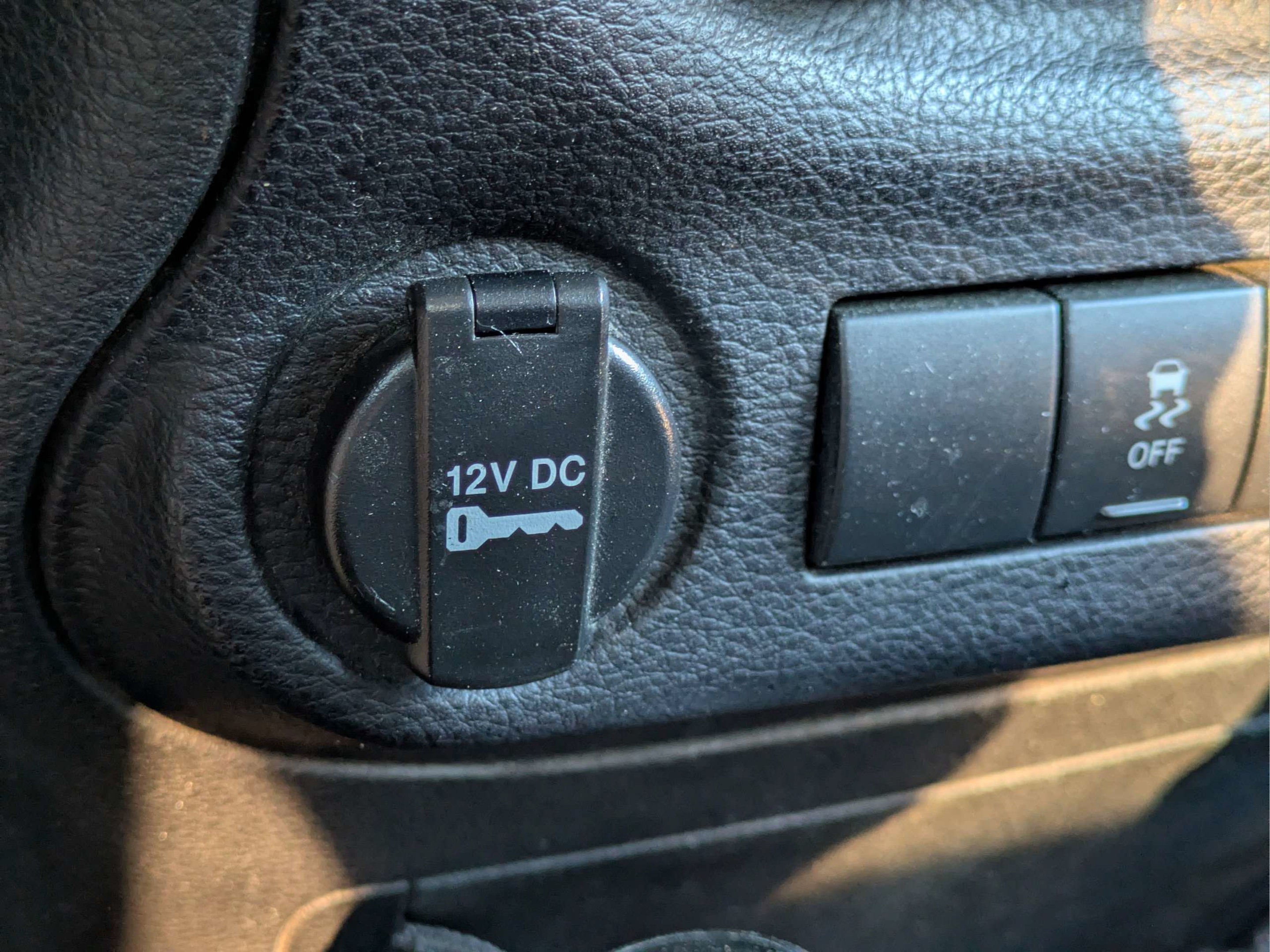 Used 2012 Jeep Wrangler Unlimited Sport w/ Connectivity Group AWD/4WD image 20