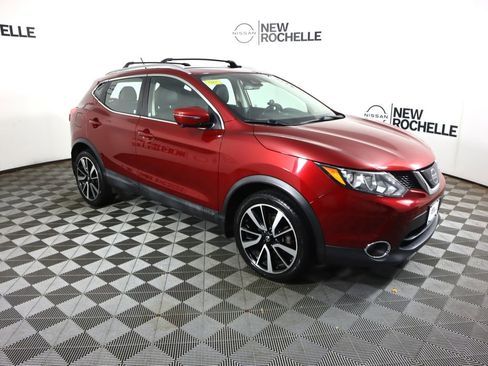 Used 2019 Nissan Rogue Sport SL image 4