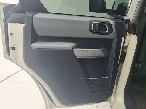 Used 2022 Ford Bronco Everglades image 27
