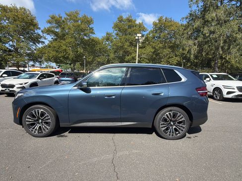 Used 2025 BMW X3 xDrive30i AWD/4WD image 2