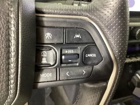 Used 2026 Toyota 4Runner Platinum AWD/4WD image 22