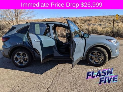 New 2025 Ford Escape ST-Line w/ Equipment Group 301A image 7