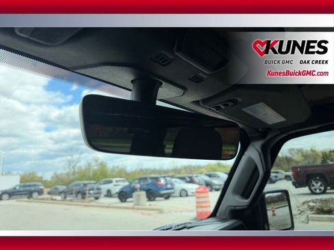 Used 2021 Jeep Wrangler Unlimited Sahara w/ Uconnect 4C Nav & Sound Group AWD/4WD image 18