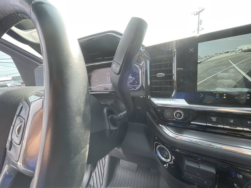 Certified 2025 Chevrolet Silverado 2500 High Country w/ High Country Premium Package AWD/4WD image 16