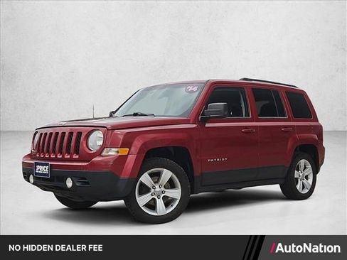 Used 2014 Jeep Patriot Latitude w/ Sun/Sound Group FWD image 1